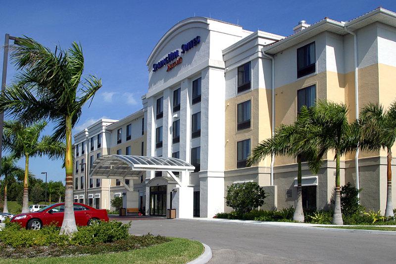 Springhill Suites Fort Myers Airport Экстерьер фото